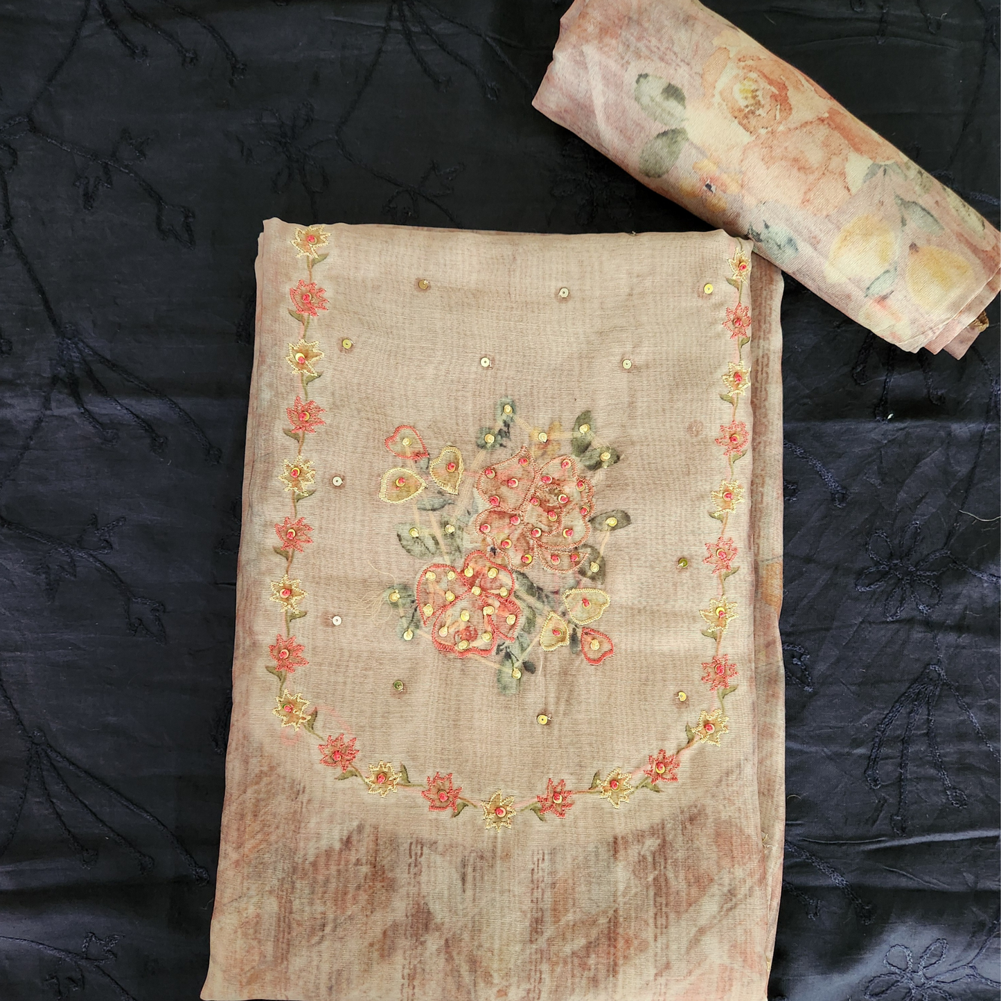 Noorani Yoke Suit