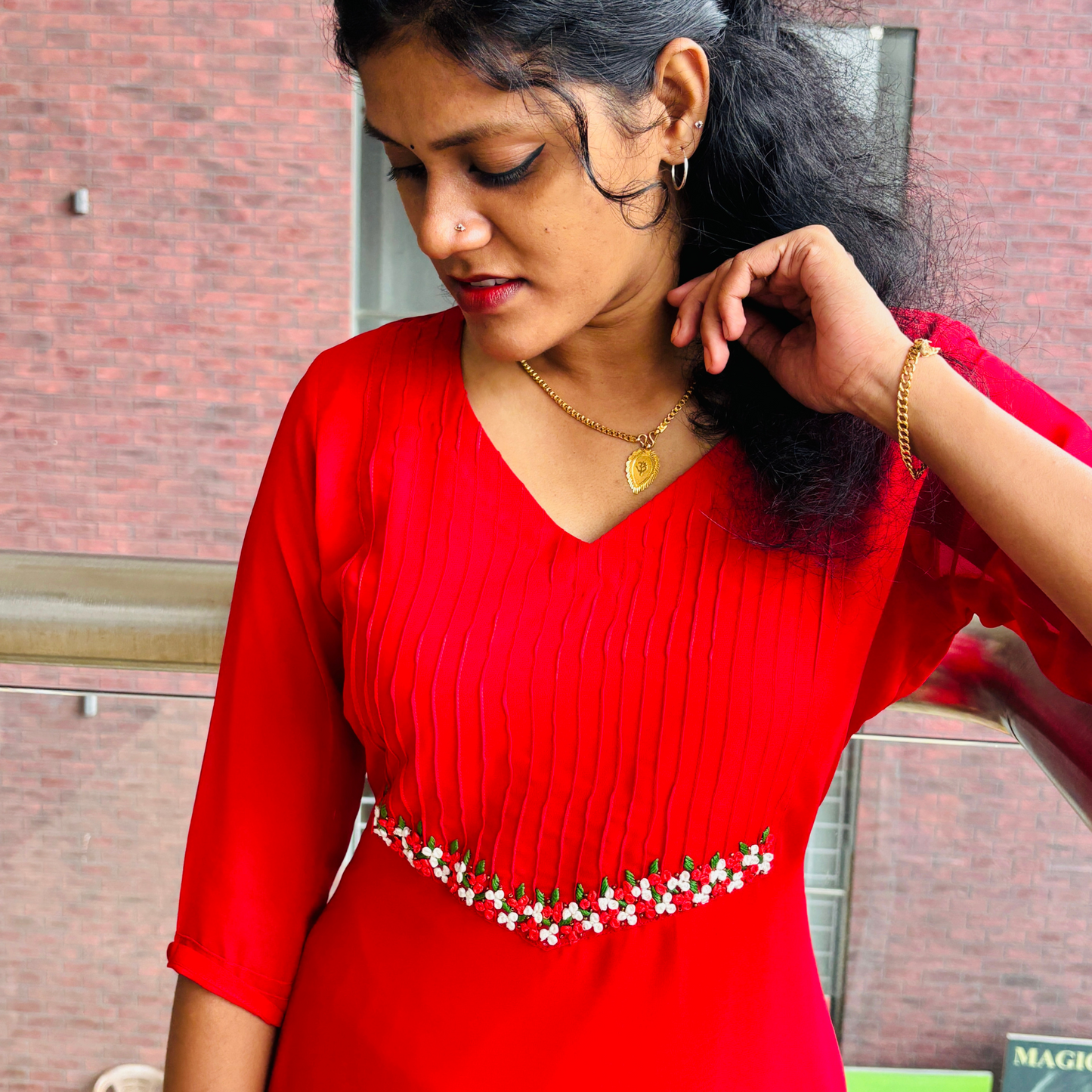 Tuck & Thread Elegance