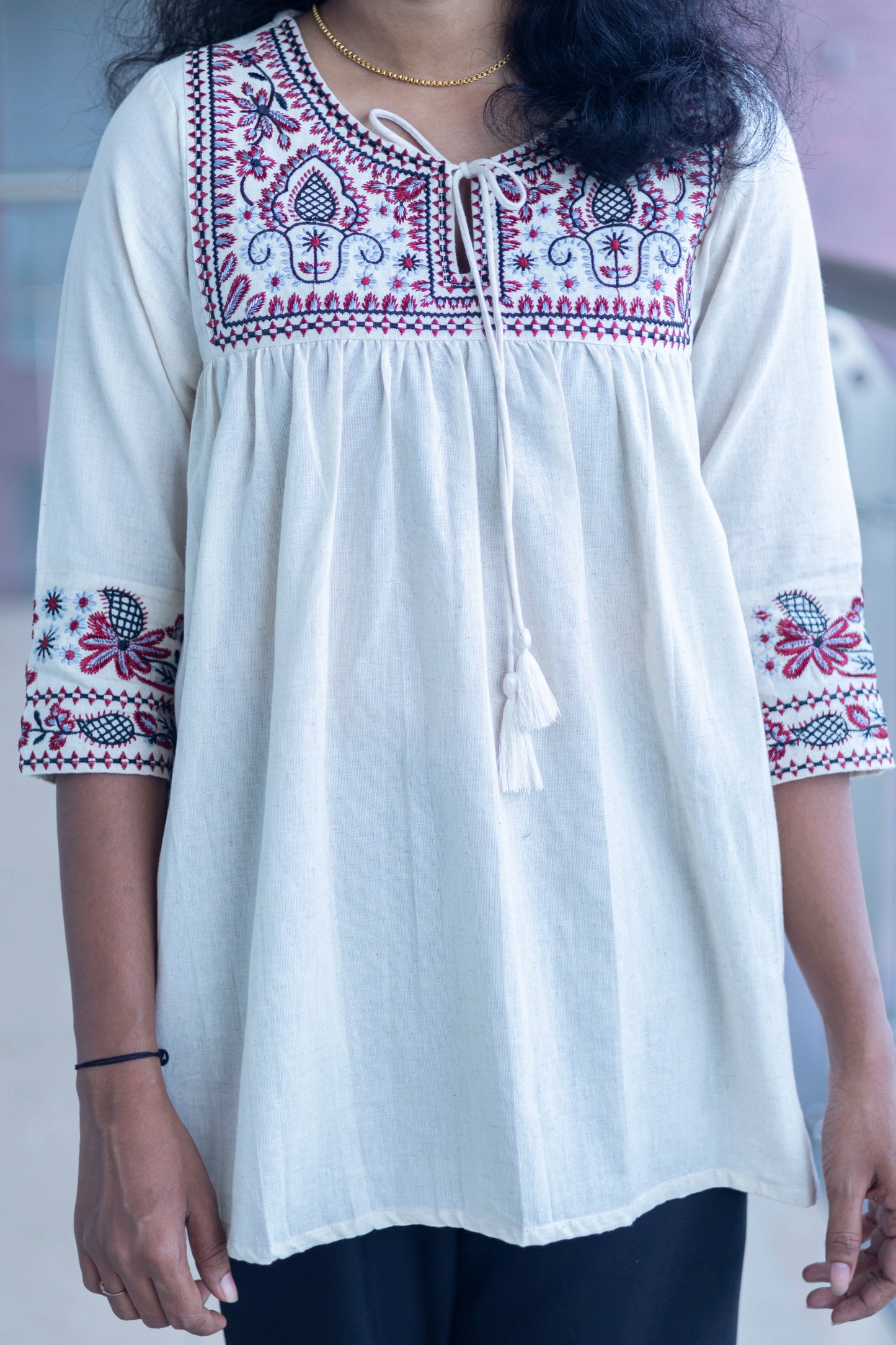 Plain & Poised