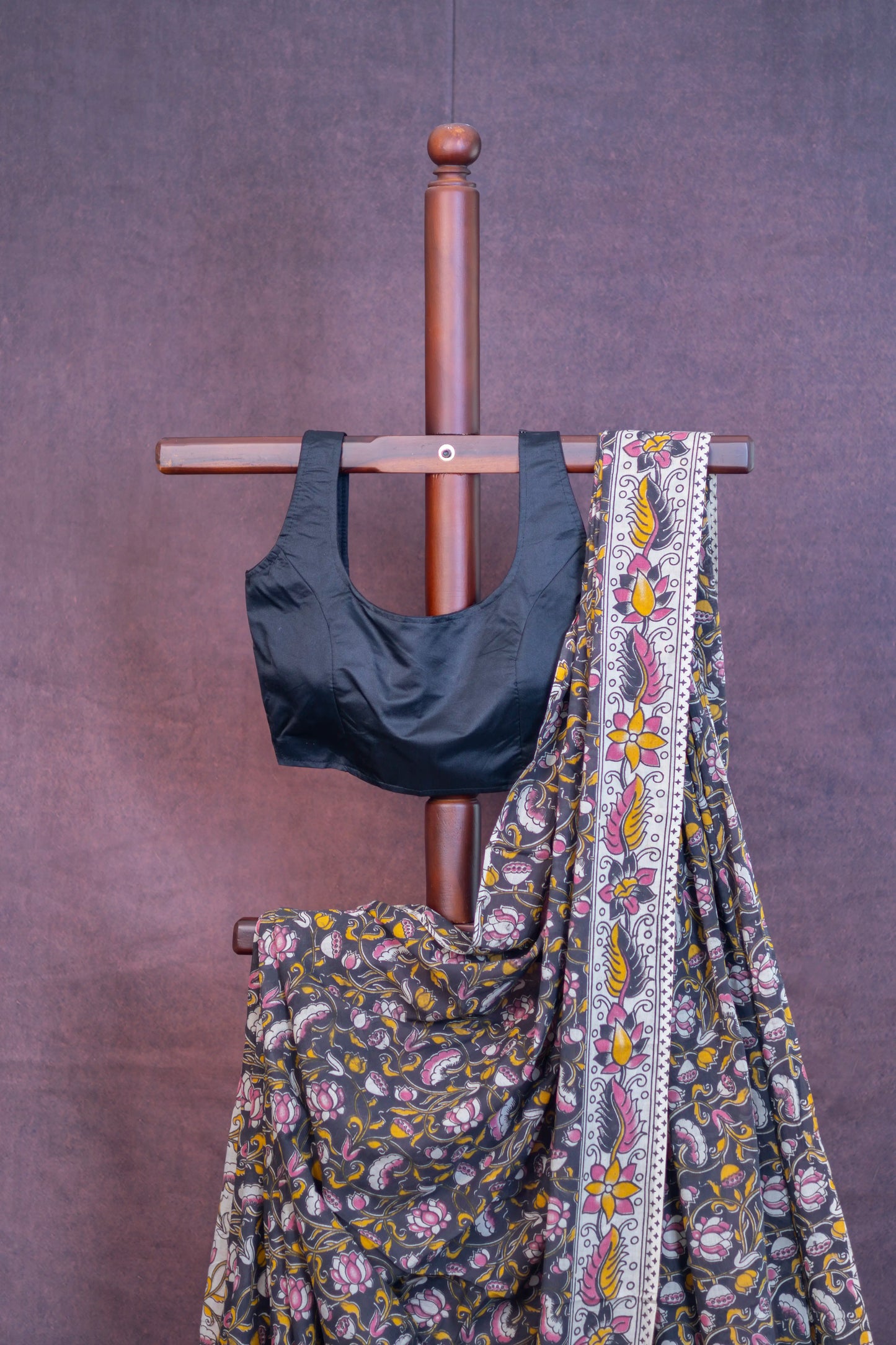 The Floral Scroll