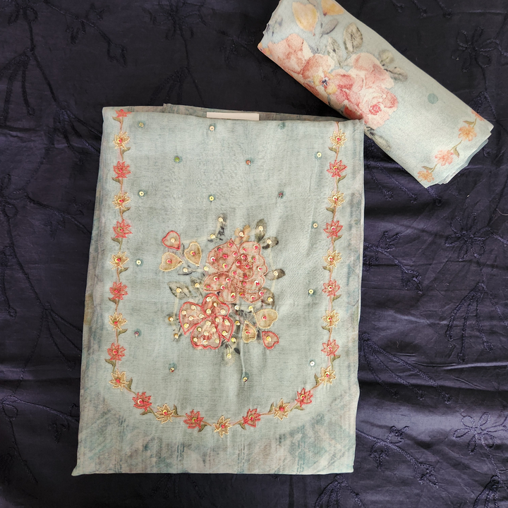 Noorani Yoke Suit