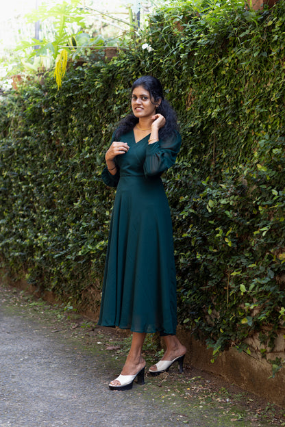 Green Overlap Kurti with Balloon Sleeve