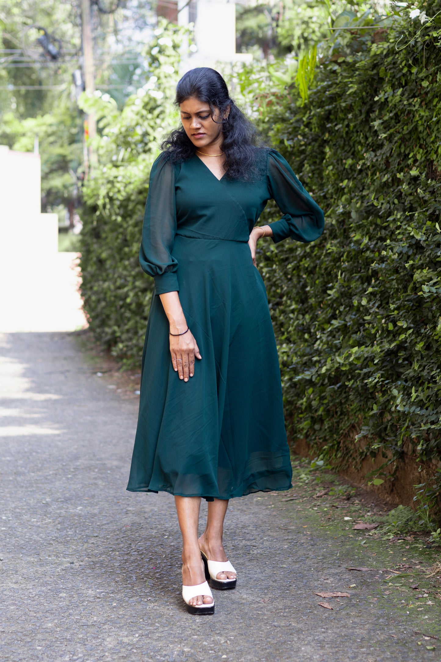 Green Overlap Kurti with Balloon Sleeve