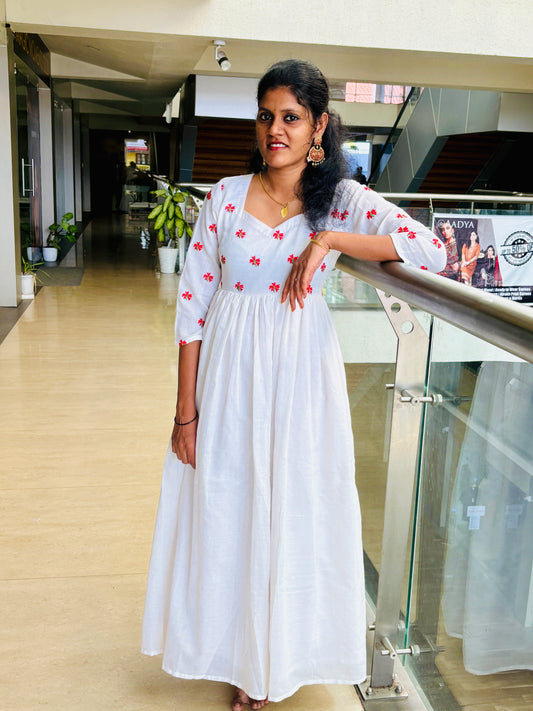 White Pleated Cotton Kurta