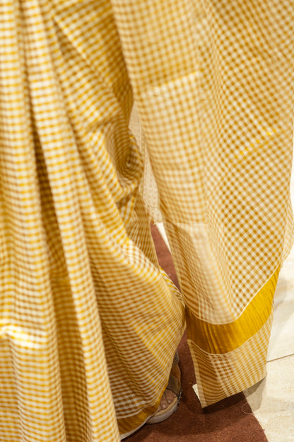 Goldtone Gaze