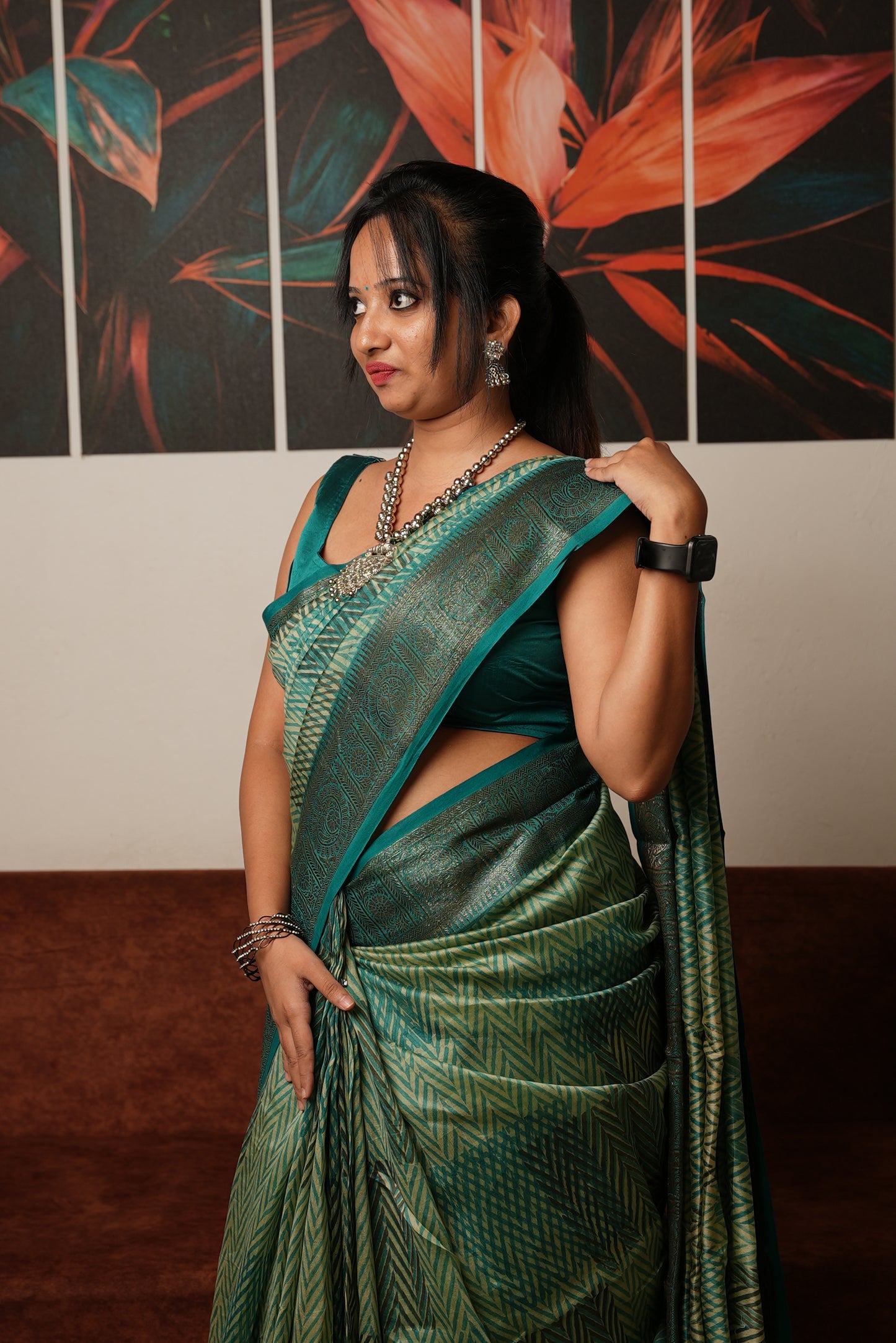 Semi Banarasi Zig Zag Design Saree