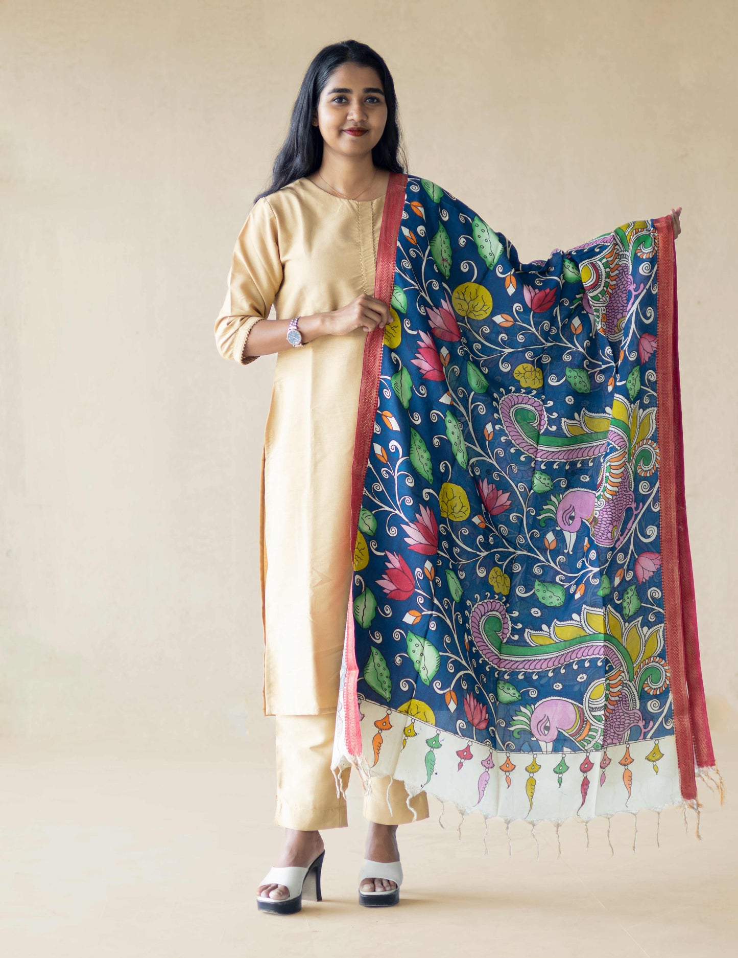 Srikalahasti  Handpainted Bangalore Silk Pen Kalamkari Dupatta