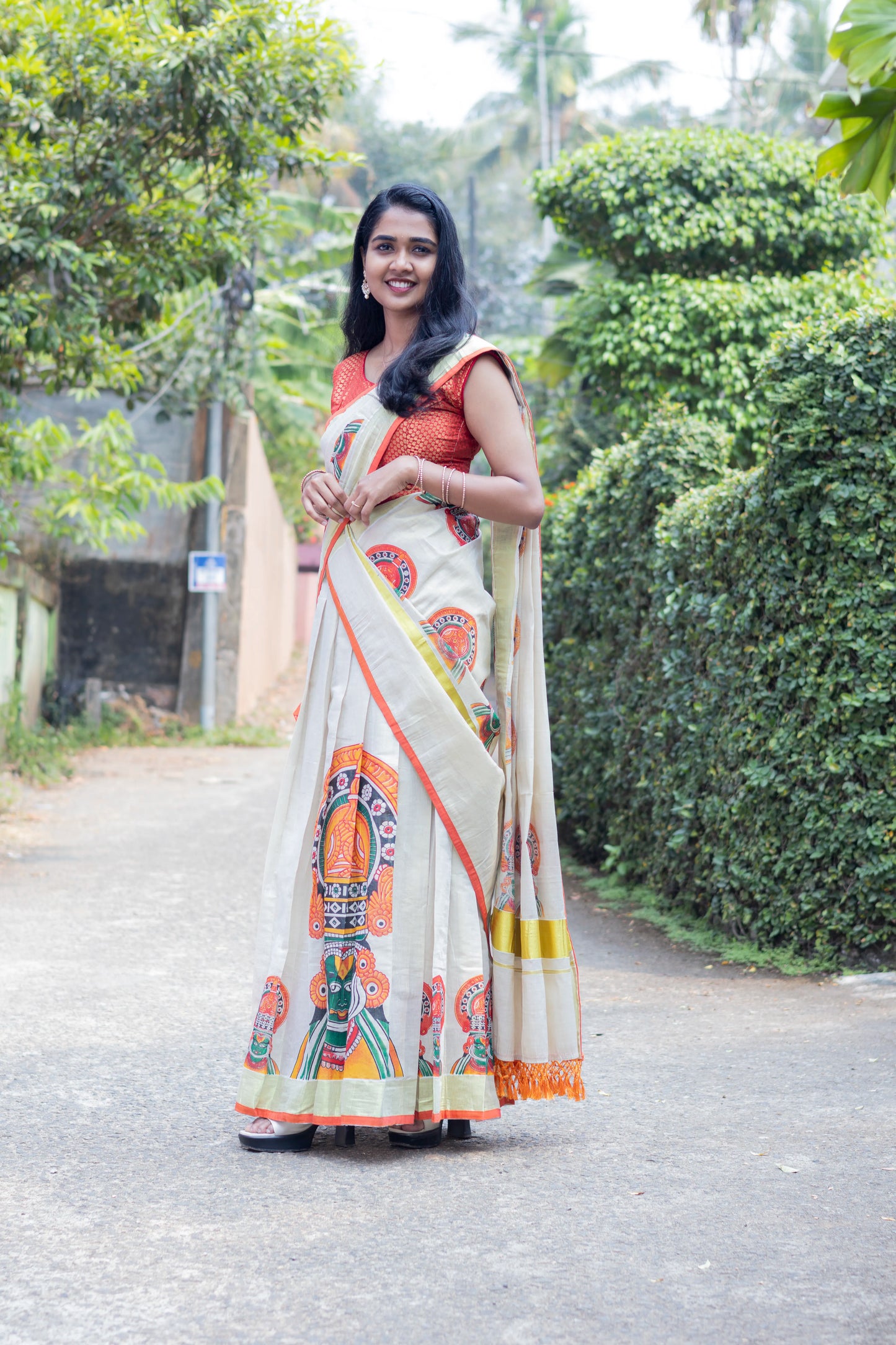 Golden Tissue Kadakali Print Dhavani Set