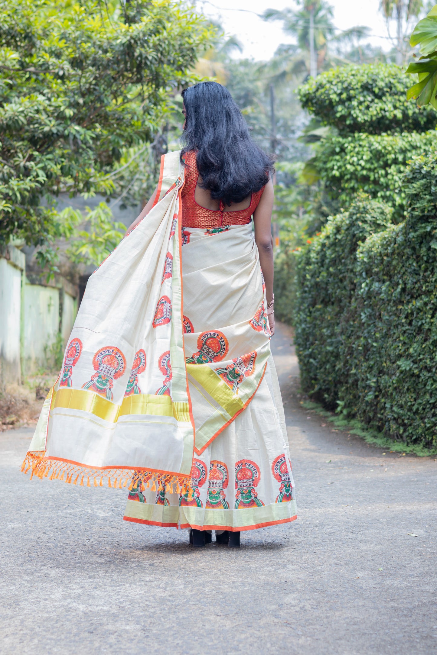 Golden Tissue Kadakali Print Dhavani Set