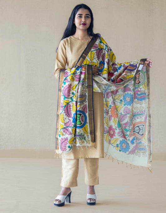 White - Srikalahasti Handpainted Cotton Kalamkari Dupatta