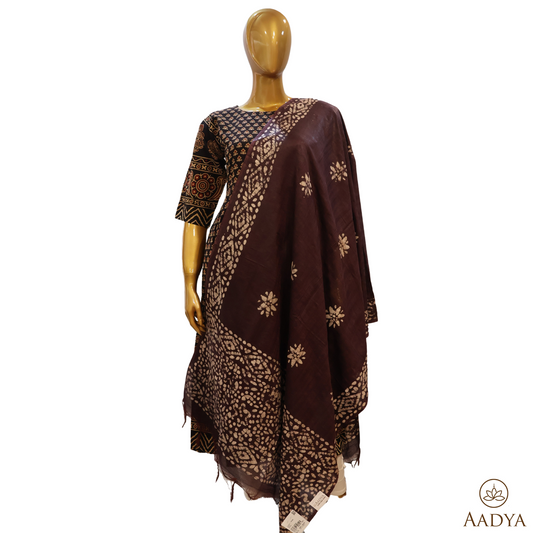 Dupatta With Batik Print