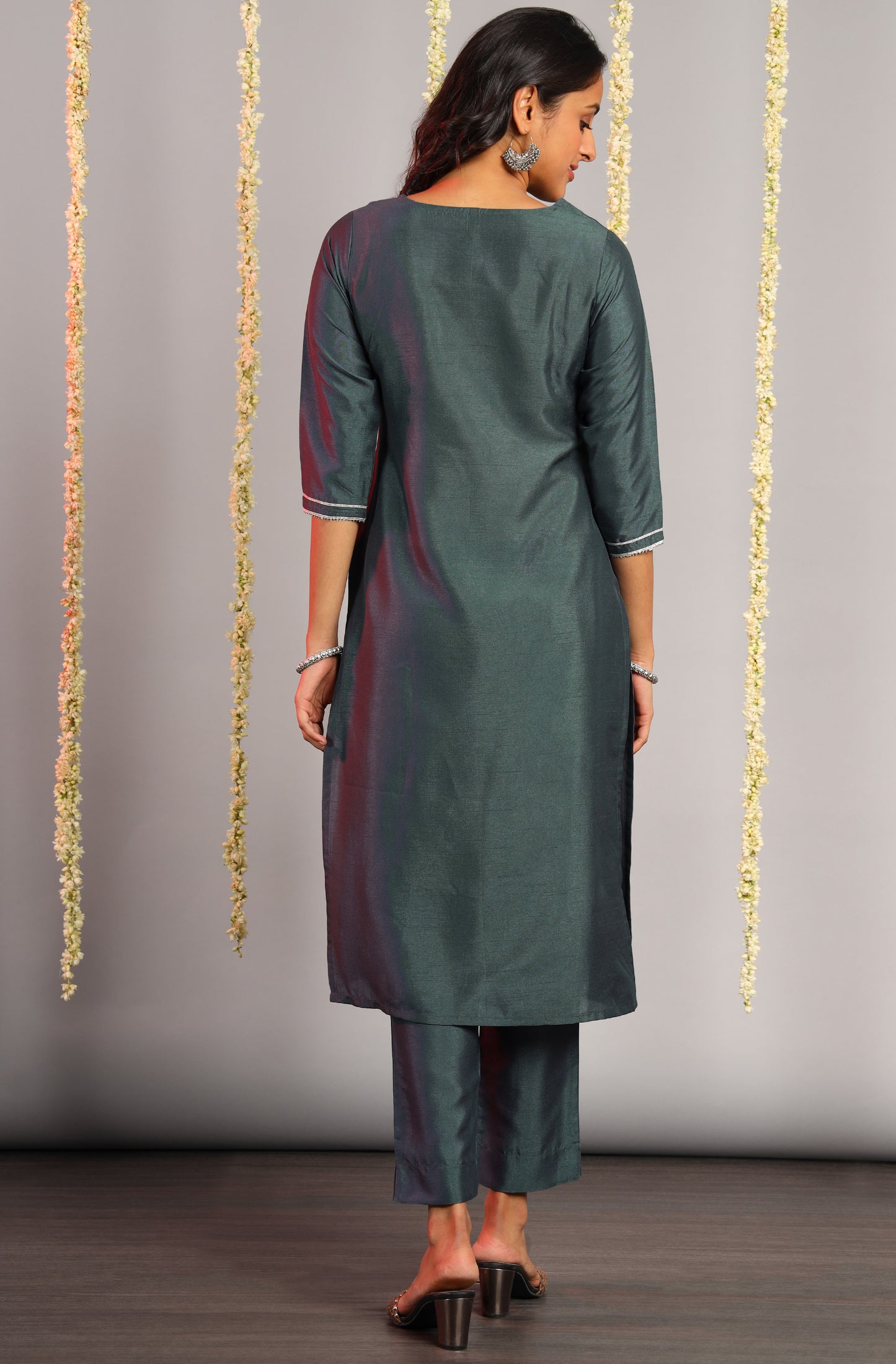 Grey Poly Silk Solid Kurta with Pant