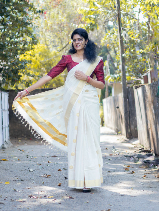 Golden Butta Hanloom Kasavu Saree