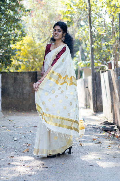 Golden Butta Hanloom Kasavu Saree