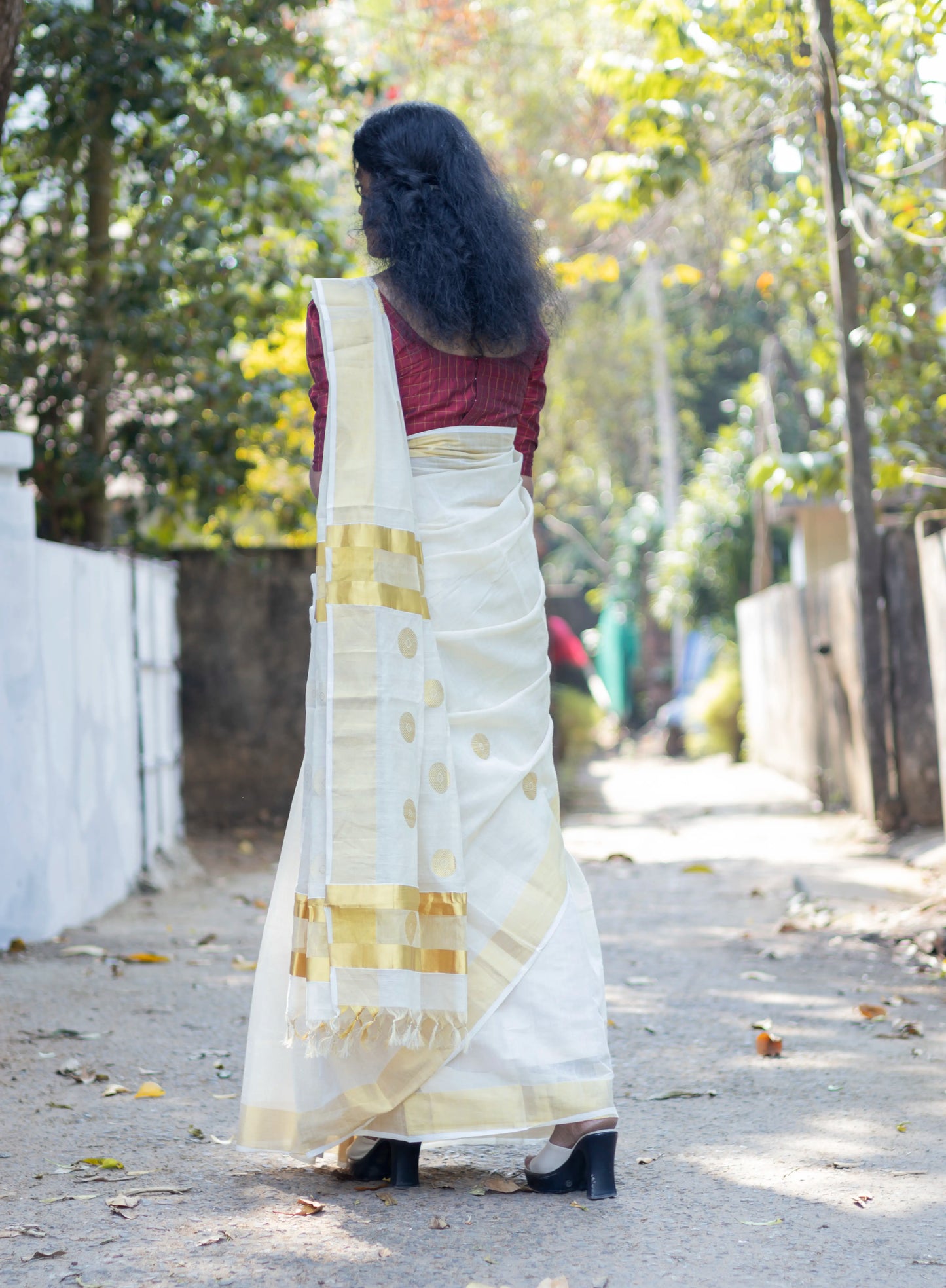 Golden Butta Hanloom Kasavu Saree